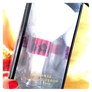 Limited giant shimmer wand RARE